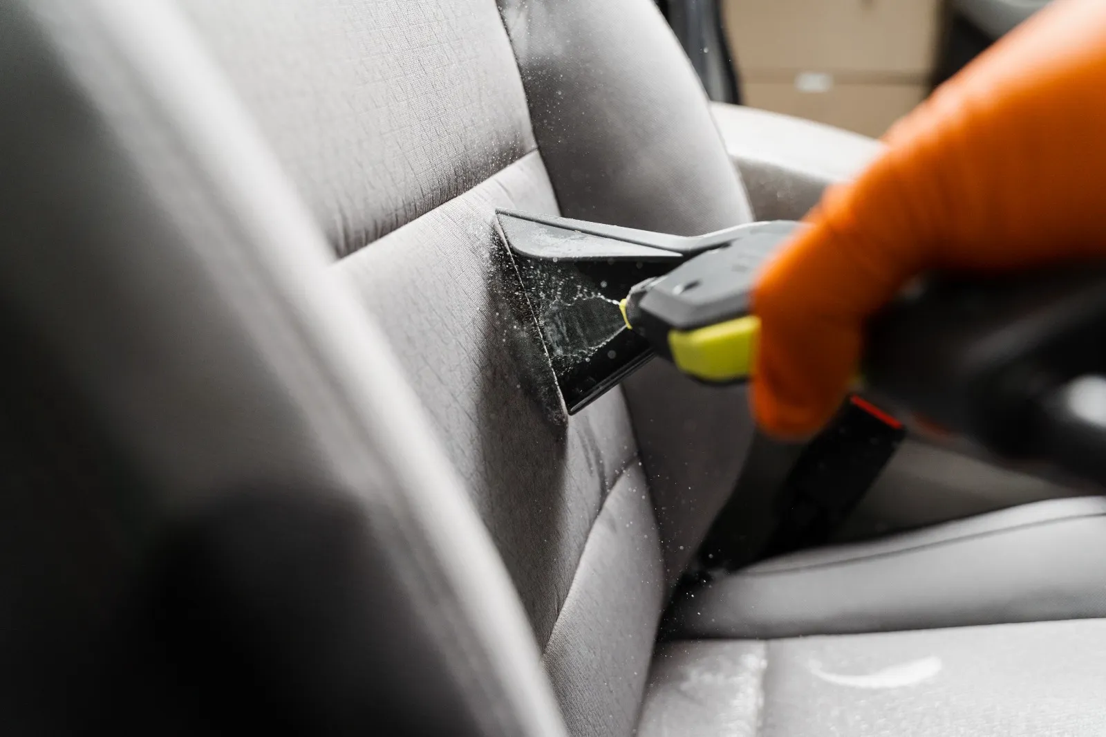 Lavaggio Sedili Auto a Domicilio Milano
